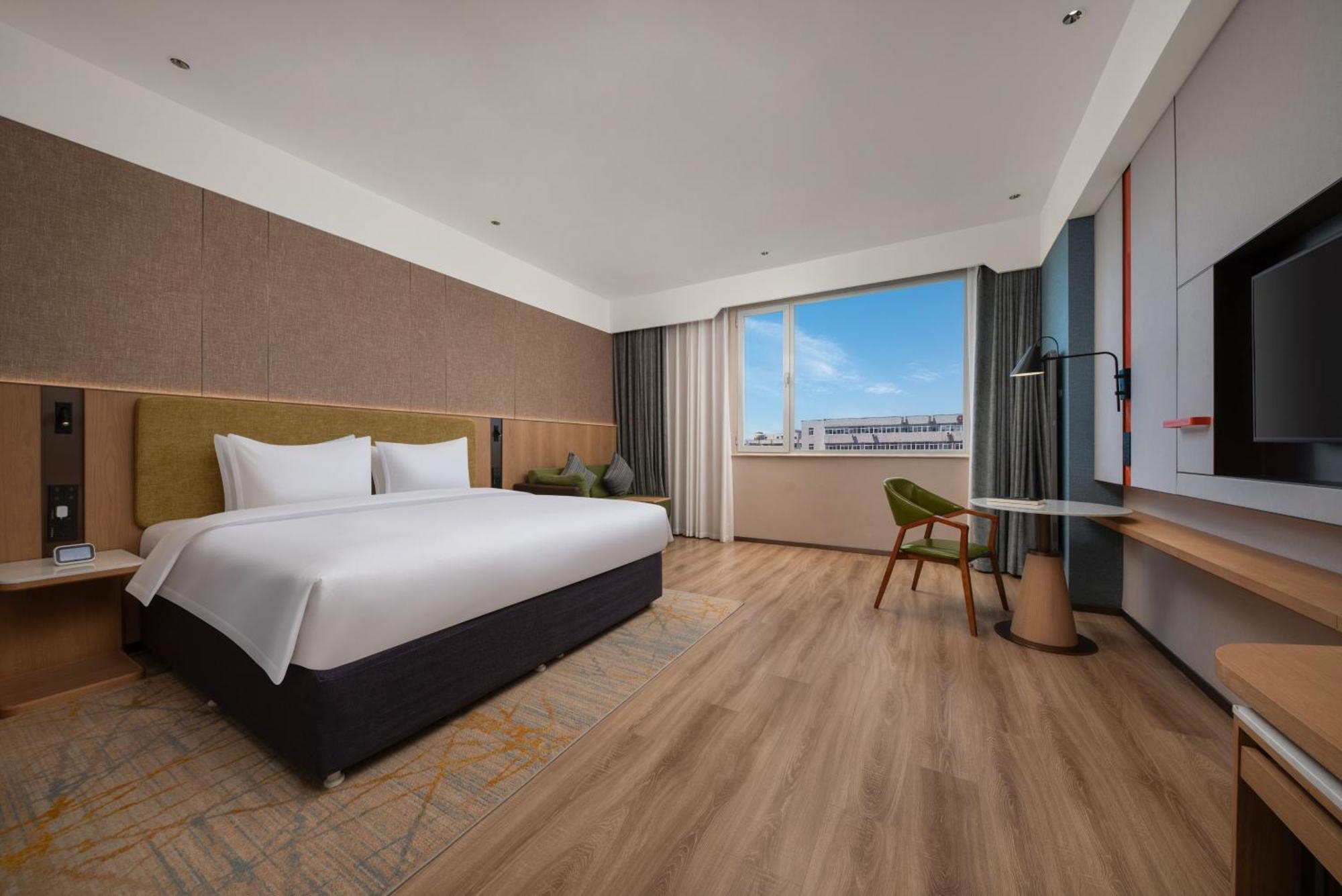 Holiday Inn Express Shangdi Beijing By Ihg L Next To Yuanmingyuan Park & Subway & Qinghe Railway Station & Beijing Sport University L Taxi 15 Minutes To Summer Palace & Peking University & Tsinghua University L 20 Minutes To Badaling Great Wall By Ra Exterior foto